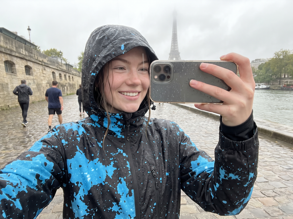 Runner RAINSHIFT sous la pluie